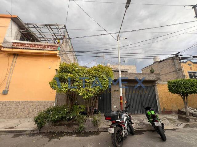 #40 - Casa para Venta en Ciudad de México - DF - 1
